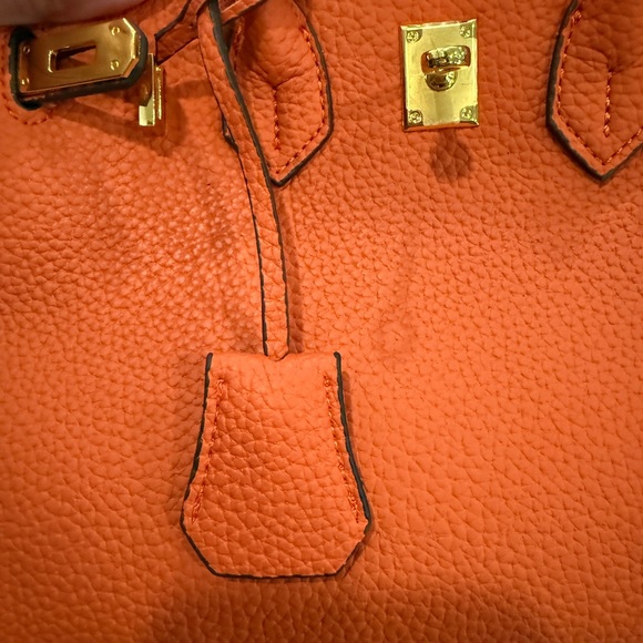 Burnt Orange Designer Handbag 💕 - Picture 7 of 7